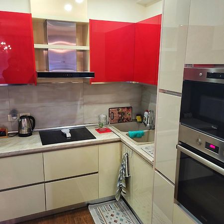 Spacious And Cozy Apartment Tirana Exterior photo